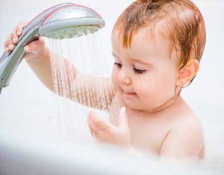 Pomme de douche économe en eau - Douche à main